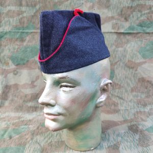 Feldmütze Ord. 1868/75 karmoisinrote Vorstösse