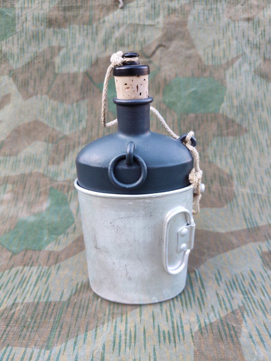Feldflasche Ord. 1932/35/58 grau, BAG