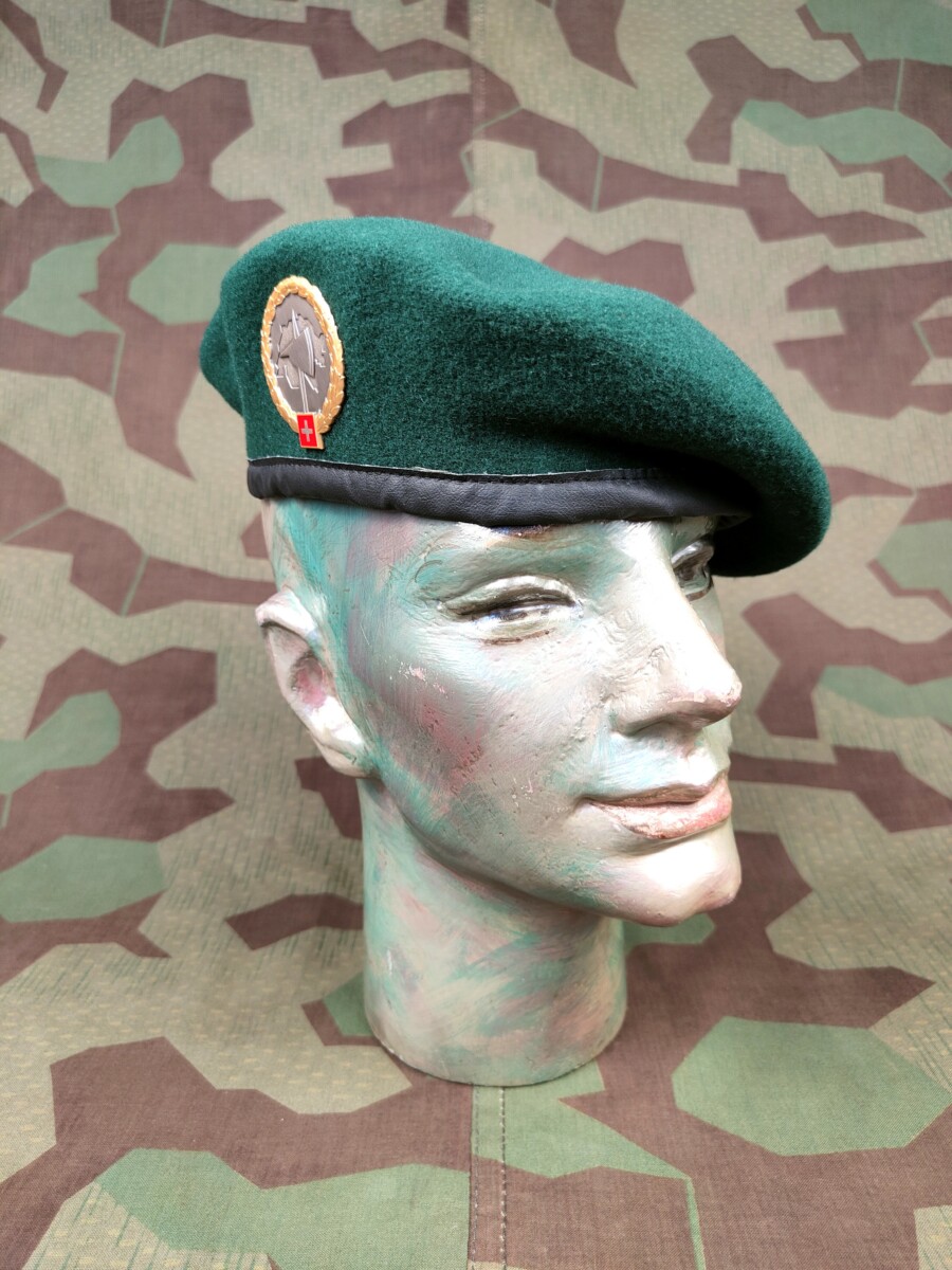 Béret Ord. 1995, Infanterie, Armeetruppen, Offizier
