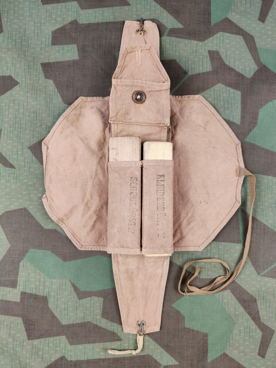 Mannsputzzeug Ord. 1898 mit Bürsten, Variante 3 – Bild 2