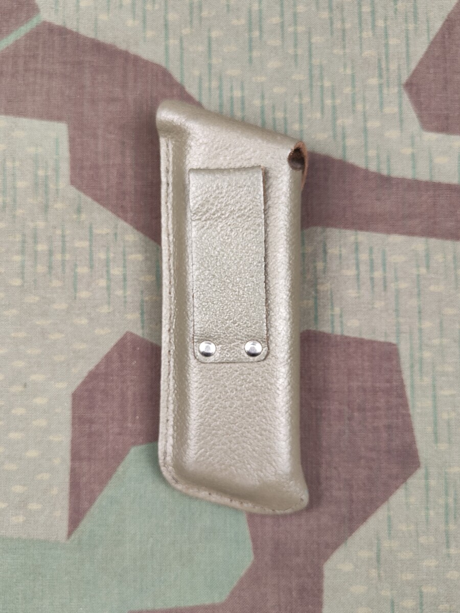 Etui für Magazin Ord. 1975 für Pistole 75 – Bild 2