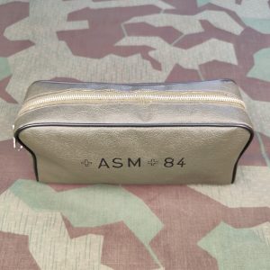 Arzttasche mit Blutdruckmessgerät und Stethoskop