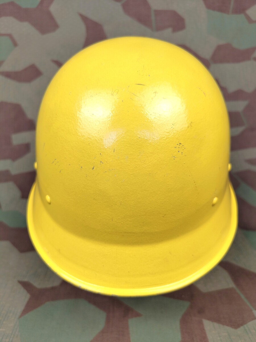 Helm Ord. 1946, Zivilschutz, Variante 2 – Bild 4