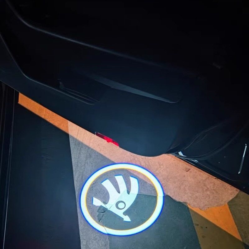 Auto Logo Türbeleuchtung Skoda – Bild 3
